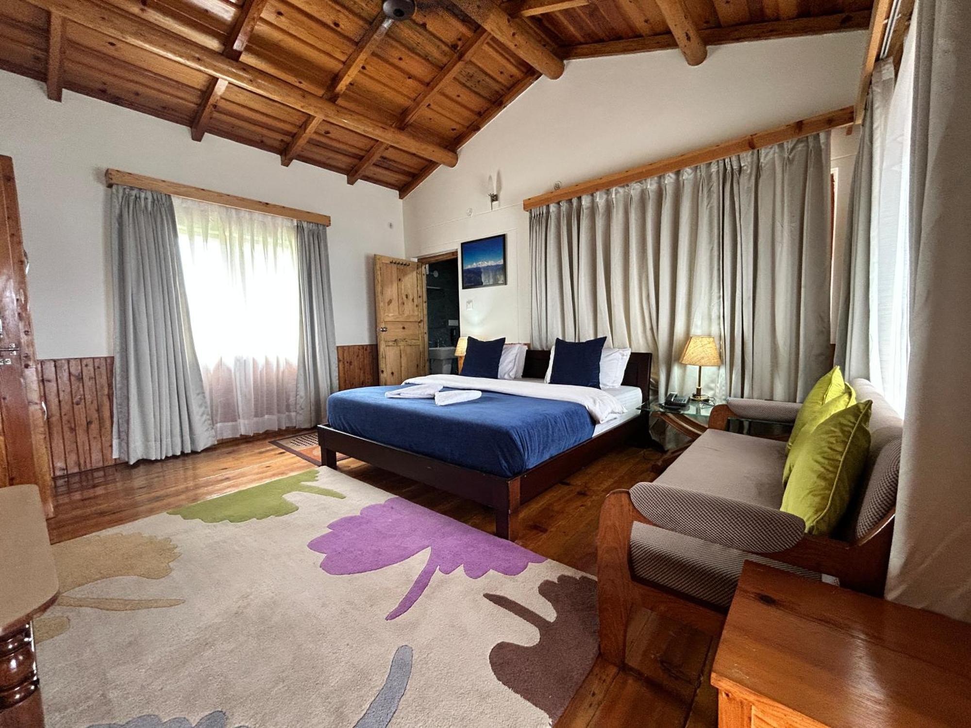 Kasar Himalaya Holiday Resort, Binsar Rd Almora Buitenkant foto