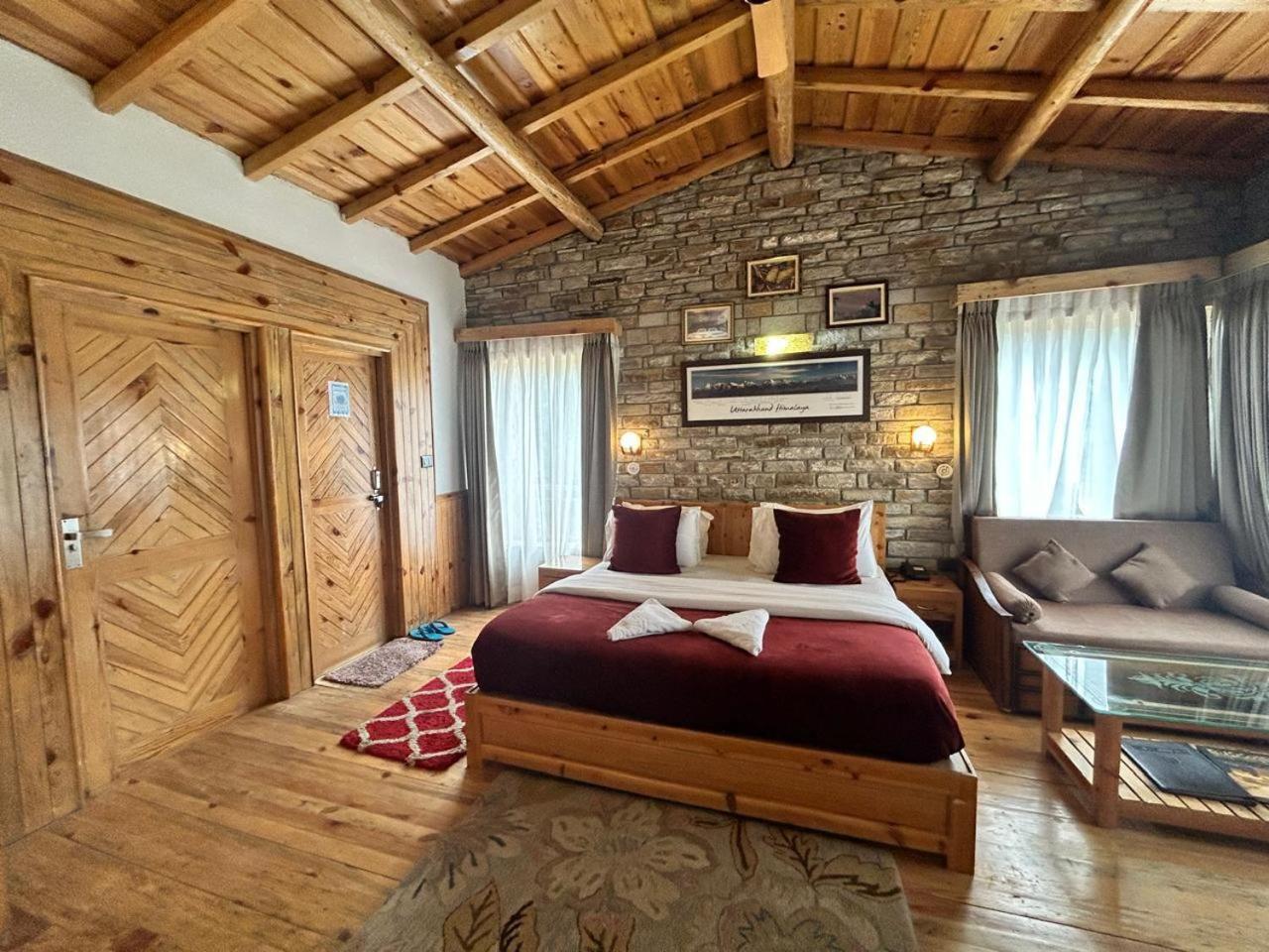 Kasar Himalaya Holiday Resort, Binsar Rd Almora Buitenkant foto