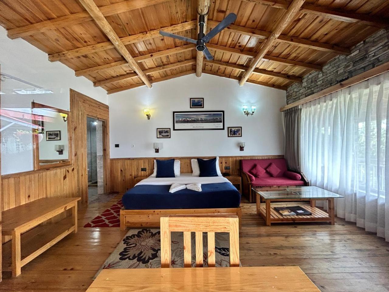 Kasar Himalaya Holiday Resort, Binsar Rd Almora Buitenkant foto