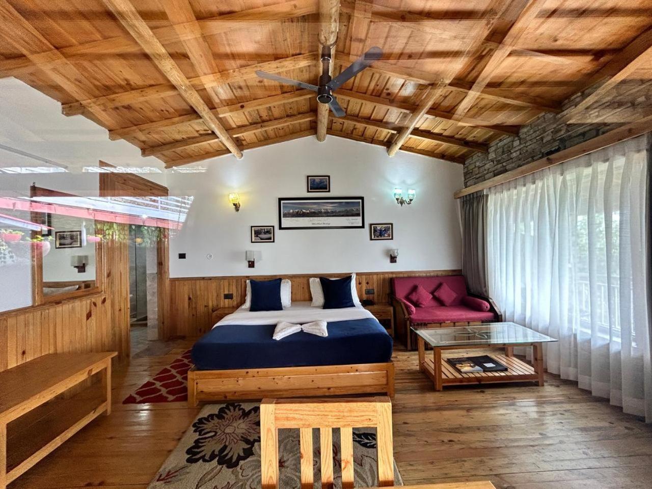 Kasar Himalaya Holiday Resort, Binsar Rd Almora Buitenkant foto