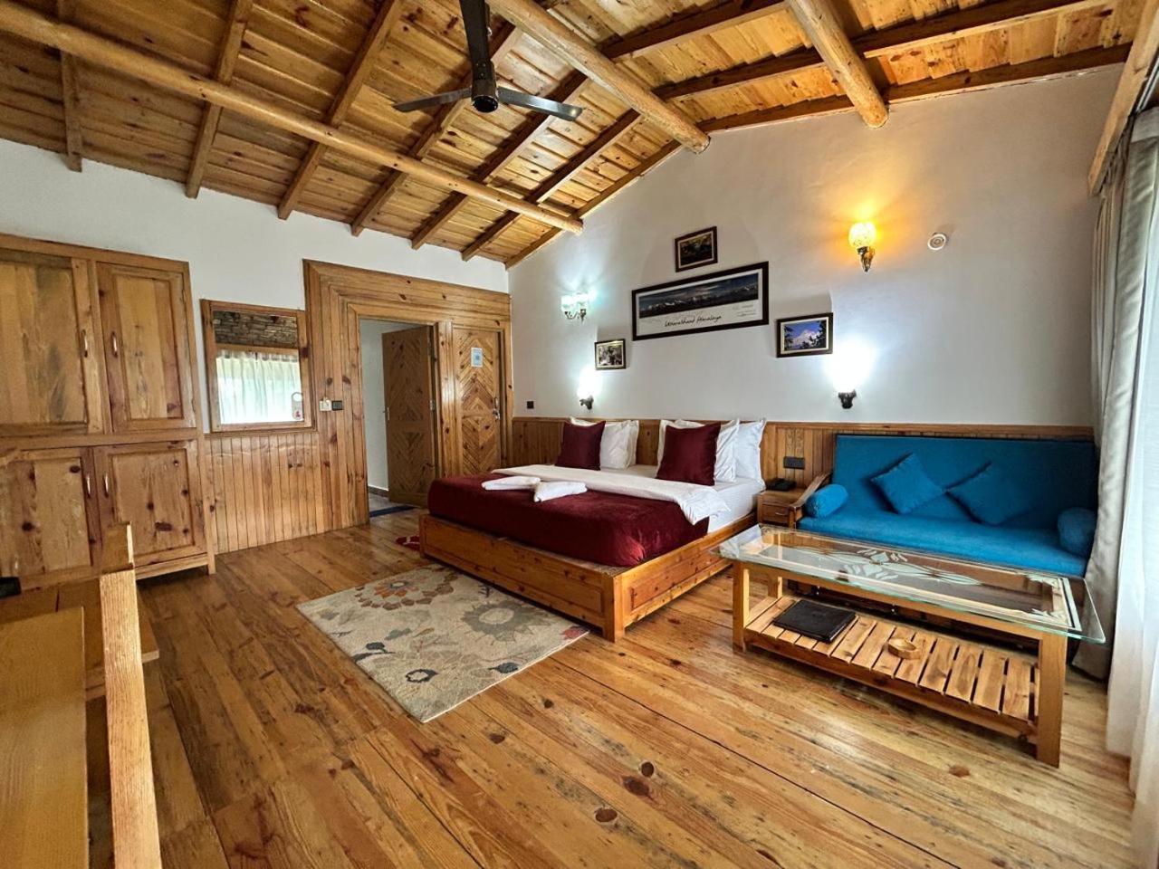 Kasar Himalaya Holiday Resort, Binsar Rd Almora Buitenkant foto