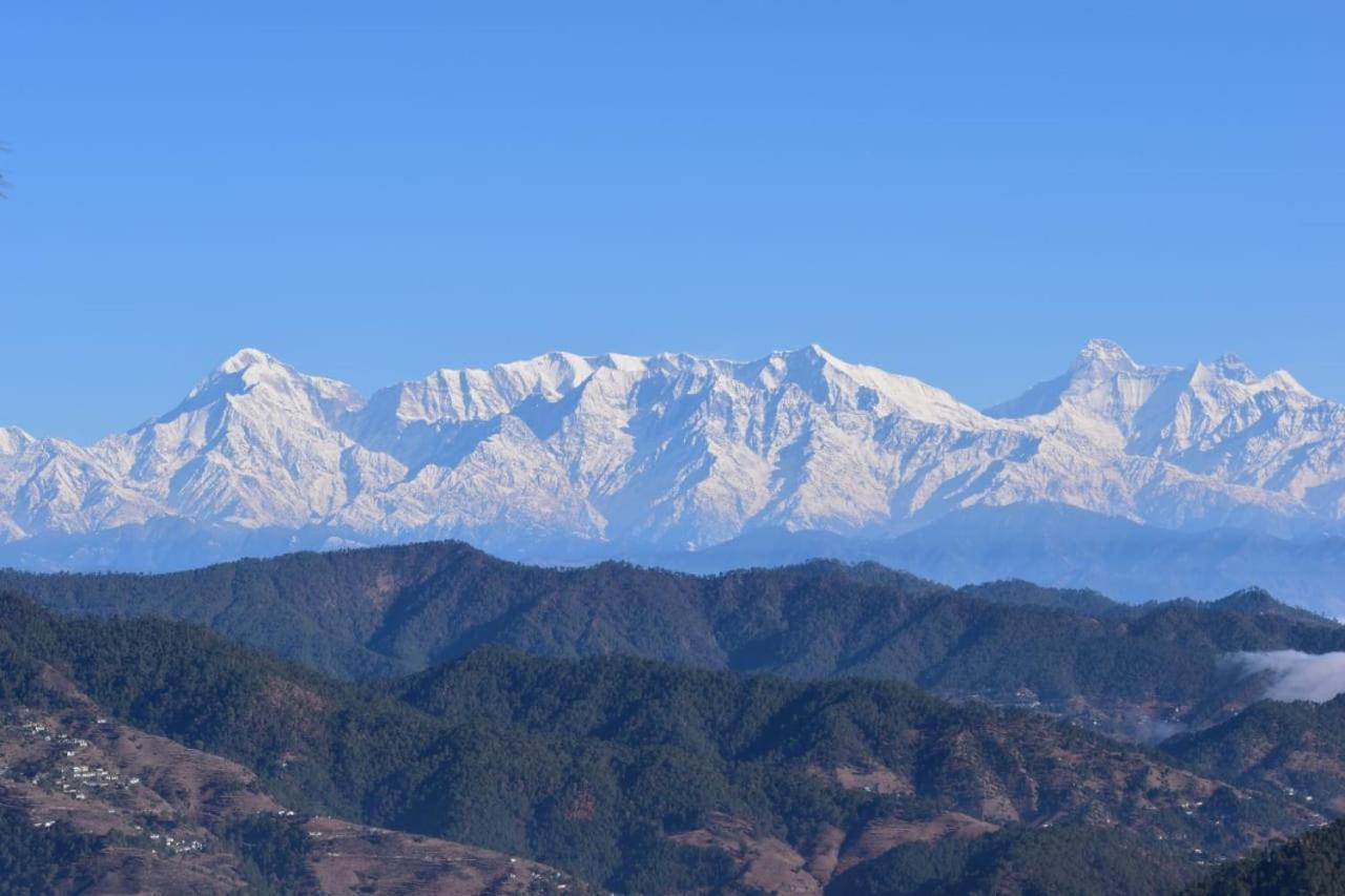 Kasar Himalaya Holiday Resort, Binsar Rd Almora Buitenkant foto