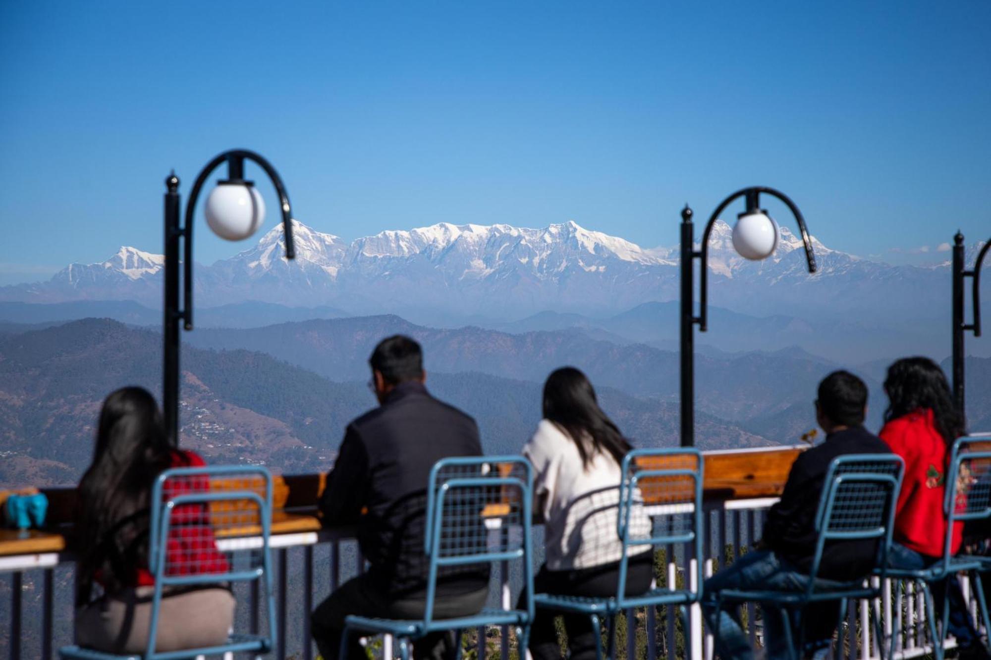 Kasar Himalaya Holiday Resort, Binsar Rd Almora Buitenkant foto
