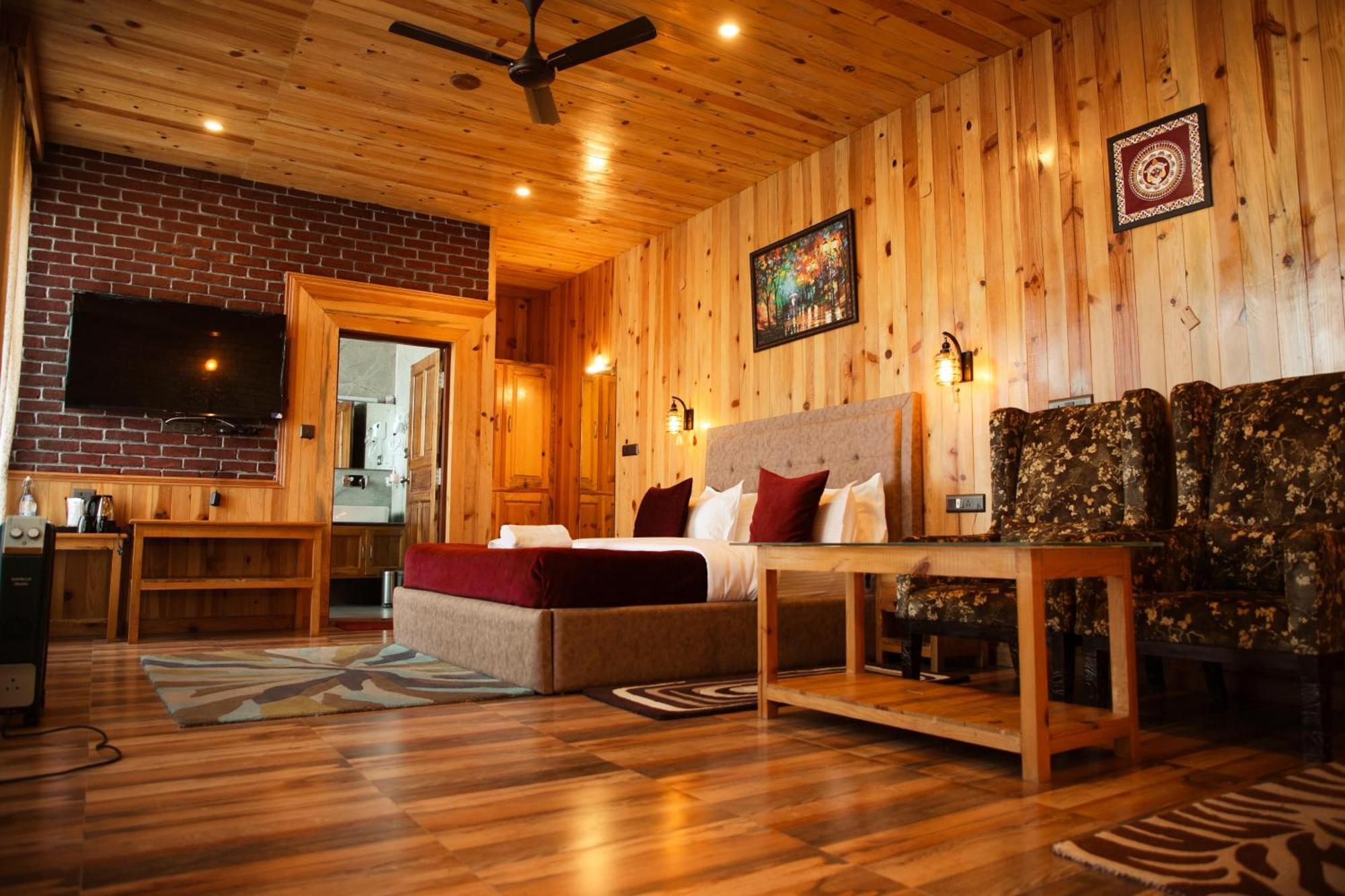 Kasar Himalaya Holiday Resort, Binsar Rd Almora Buitenkant foto
